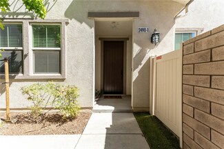 2490 Ascending Oaks Ln Unit 1, Simi Valley, CA 93063