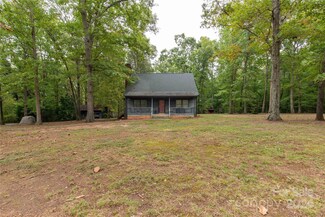 3282 Henry's Knob Rd, Clover, SC 29710
