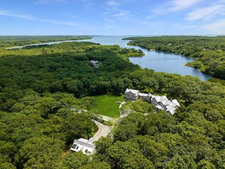 6 Janes Cove Rd, Edgartown, MA 02539