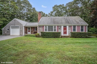 90 Roseland Terrace, Marstons Mills, MA 02648