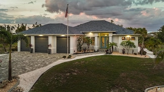 530 Spaniards Rd, Placida, FL 33946