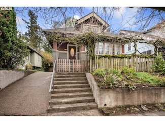 3520 SE Division St, Portland, OR 97202