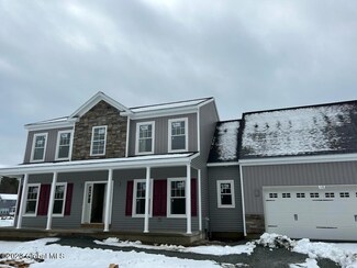 12 Strawberry Fields Dr, Schodack, NY 12033