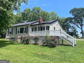 21 Newton St, Manchester, GA 31816
