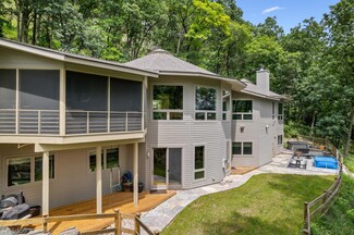 23277 Blackberry Rd, Winona, MN 55987