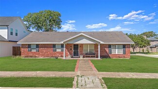 3904 Rochelle Dr, Dallas, TX 75220