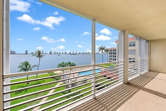 105 Paradise Harbour Blvd Unit 402, North Palm Beach, FL 33408