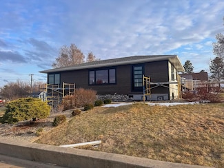 307 3rd St, Presho, SD 57568