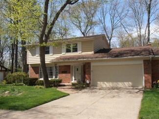 3683 Middleton Dr, Ann Arbor, MI 48105