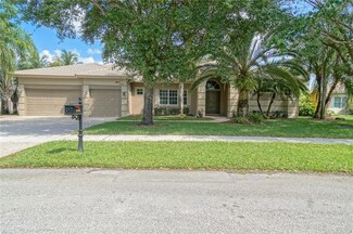 13805 SW 41st St, Davie, FL 33330