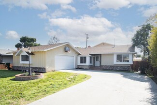553 Memory Ln, Porterville, CA 93257