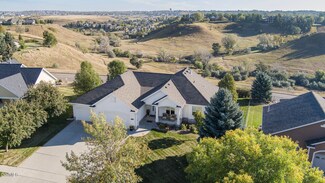2709 Promontory Dr, Bismarck, ND 58503