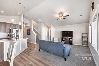 225 Maverick St, Fruitland, ID 83619