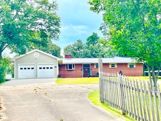 741 Turtleneck Rd, Alexander City, AL 35010