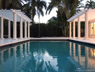 6174 Pine Tree Dr, Miami Beach, FL 33140