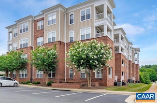 1051 Glenwood Station Ln Unit 307, Charlottesville, VA 22901