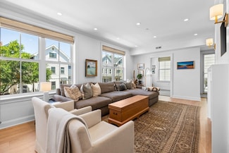 521 E 8th St Unit 2, Boston, MA 02127