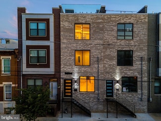 2032 Reed St, Philadelphia, PA 19146