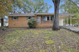 1705 Longview St, Hixson, TN 37343