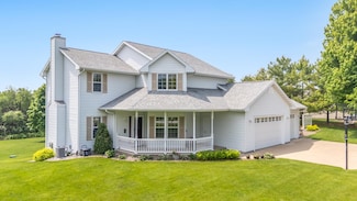 W8943 Liberty Hill Ct, New London, WI 54961