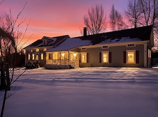 2866 Center Rd, Hyde Park, VT 05655