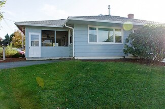 82 Clearview Ave, Fitchburg, MA 01420