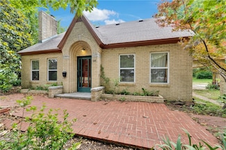 320 S Pleasant St, Springdale, AR 72764
