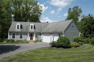 4 Heritage Woods Rd, Skaneateles, NY 13152