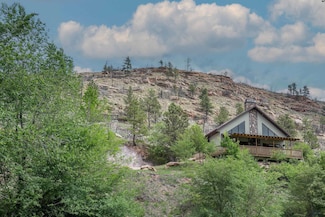 13052 Fall River Rd, Hot Springs, SD 57747