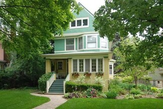 224 S Elmwood Ave, Oak Park, IL 60302