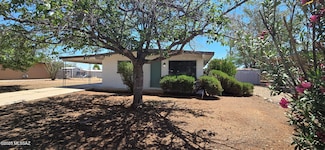 497 Pine Tree Dr, Sierra Vista, AZ 85635