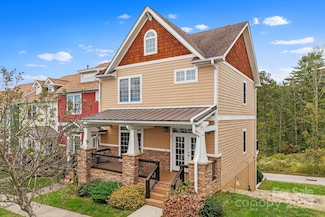 27 Walnut Springs Dr, Asheville, NC 28804