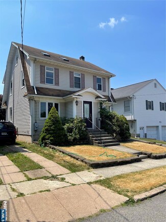 100 Ackerman Ave, Saddle Brook, NJ 07663