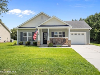 203 Low Country Ln, Swansboro, NC 28584