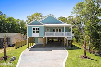 101 SE 18th St, Oak Island, NC 28465