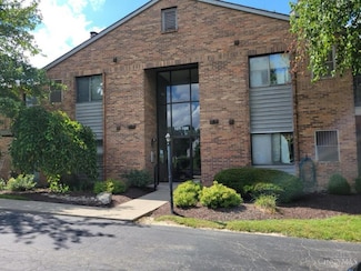 1544 W Galbraith Rd, Cincinnati, OH 45231
