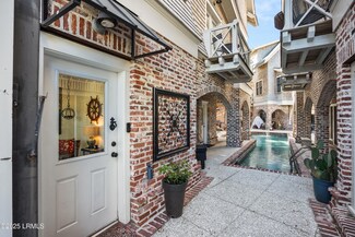 1612 Paris Ave W, Port Royal, SC 29935