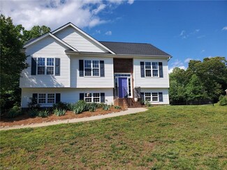 126 Donnell Ct, Lexington, NC 27295
