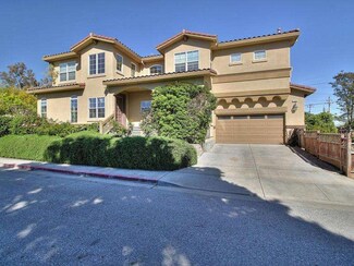 1269 Runnymede St, East Palo Alto, CA 94303