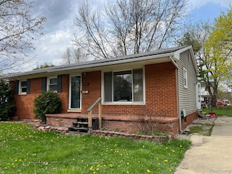 1354 1st St, Lapeer, MI 48446