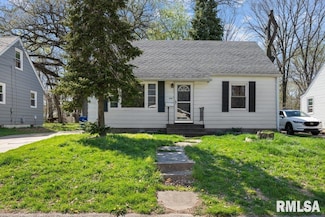 905 54th Street B, Moline, IL 61265
