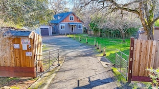 2804 Debbie Ln, Placerville, CA 95667