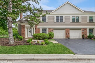 2027 N Charter Point Dr Unit 30, Arlington Heights, IL 60004