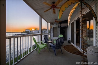 492 Regatta Bay Dr Unit 2C, Village of Four Seasons, MO 65049