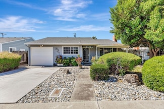263 Maple St, Hollister, CA 95023