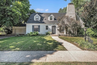 17338 Roxbury Ave, Southfield, MI 48075