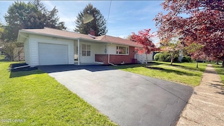 125 Knights Dr, Bloomsburg, PA 17815
