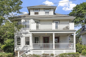 33 Baker Ave Unit 1, Beverly, MA 01915