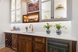 24949 W 98th Place, Lenexa, KS 66227