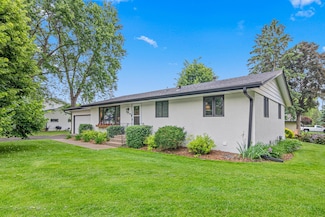 108 Bluwood Ave, Saint Paul, MN 55117